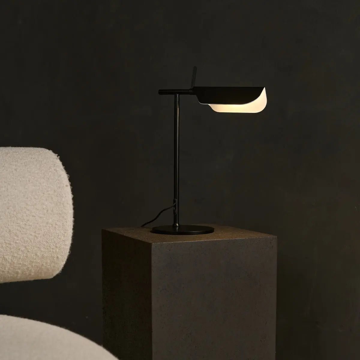Marcello Black Metal Dresser Lamp