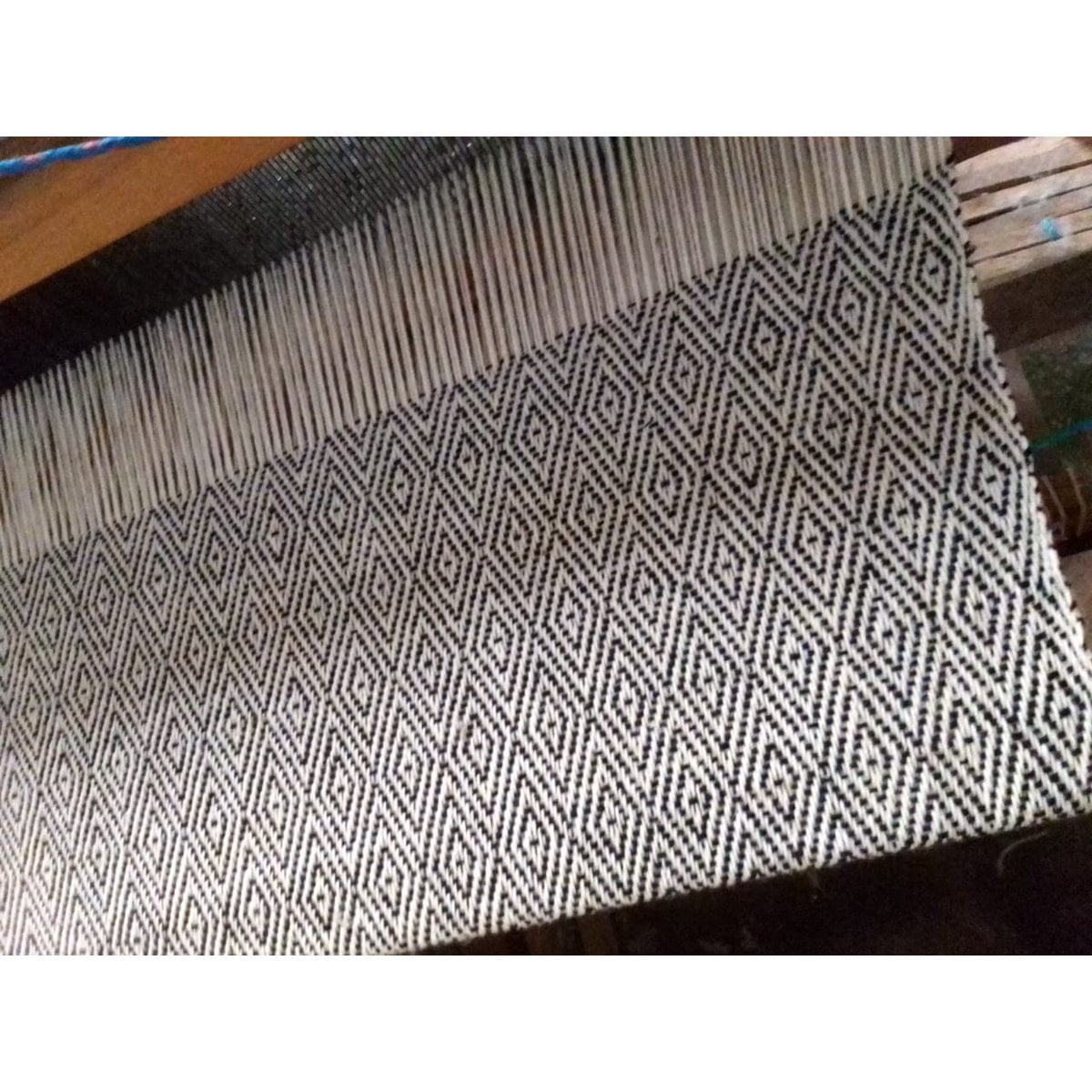 Rombo Wool Rug Aztec - Southwestern - Ethnic Design - Black and White diamond design - Small rug
