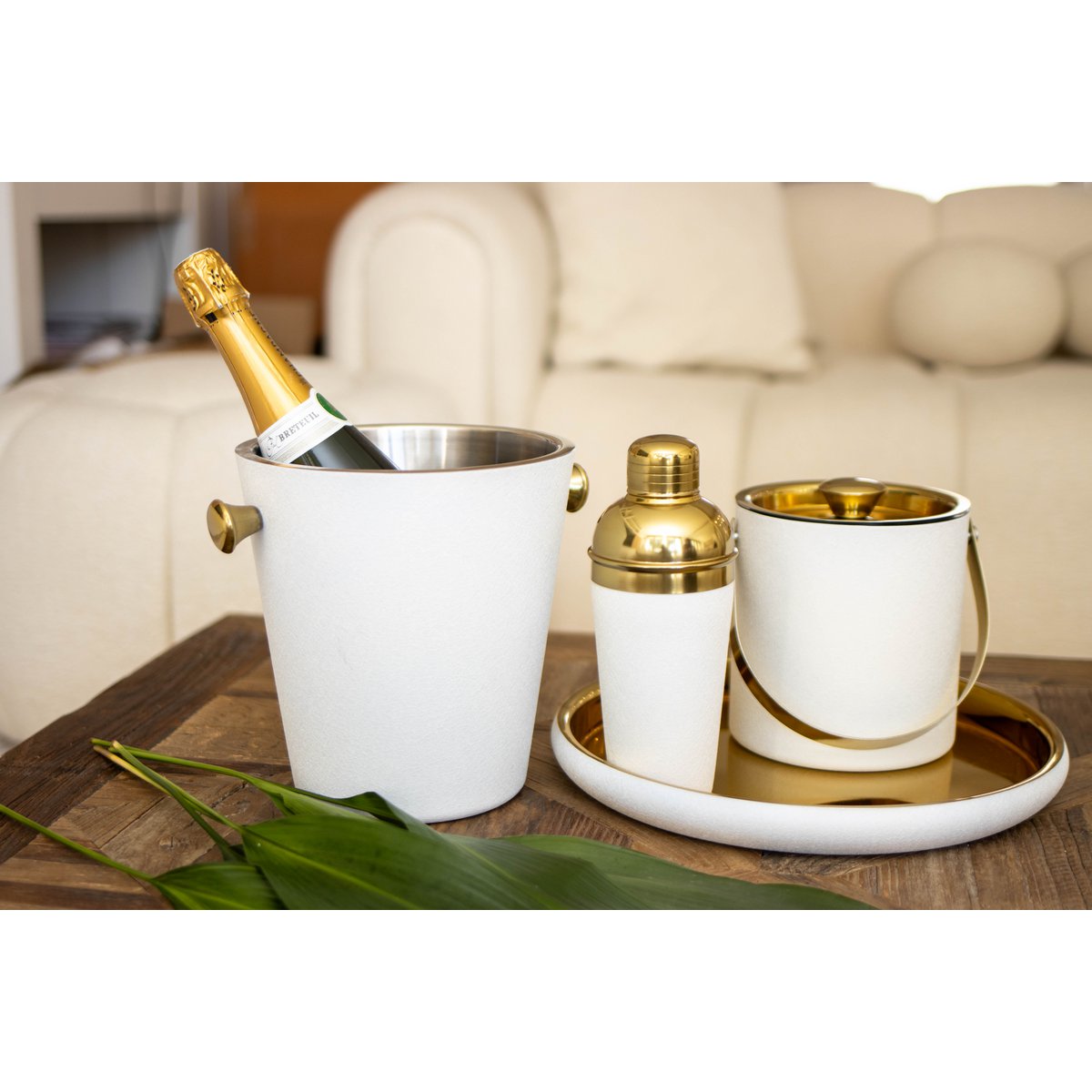 Ecru and gold champagne bucket 20.5x20.5x22cm
