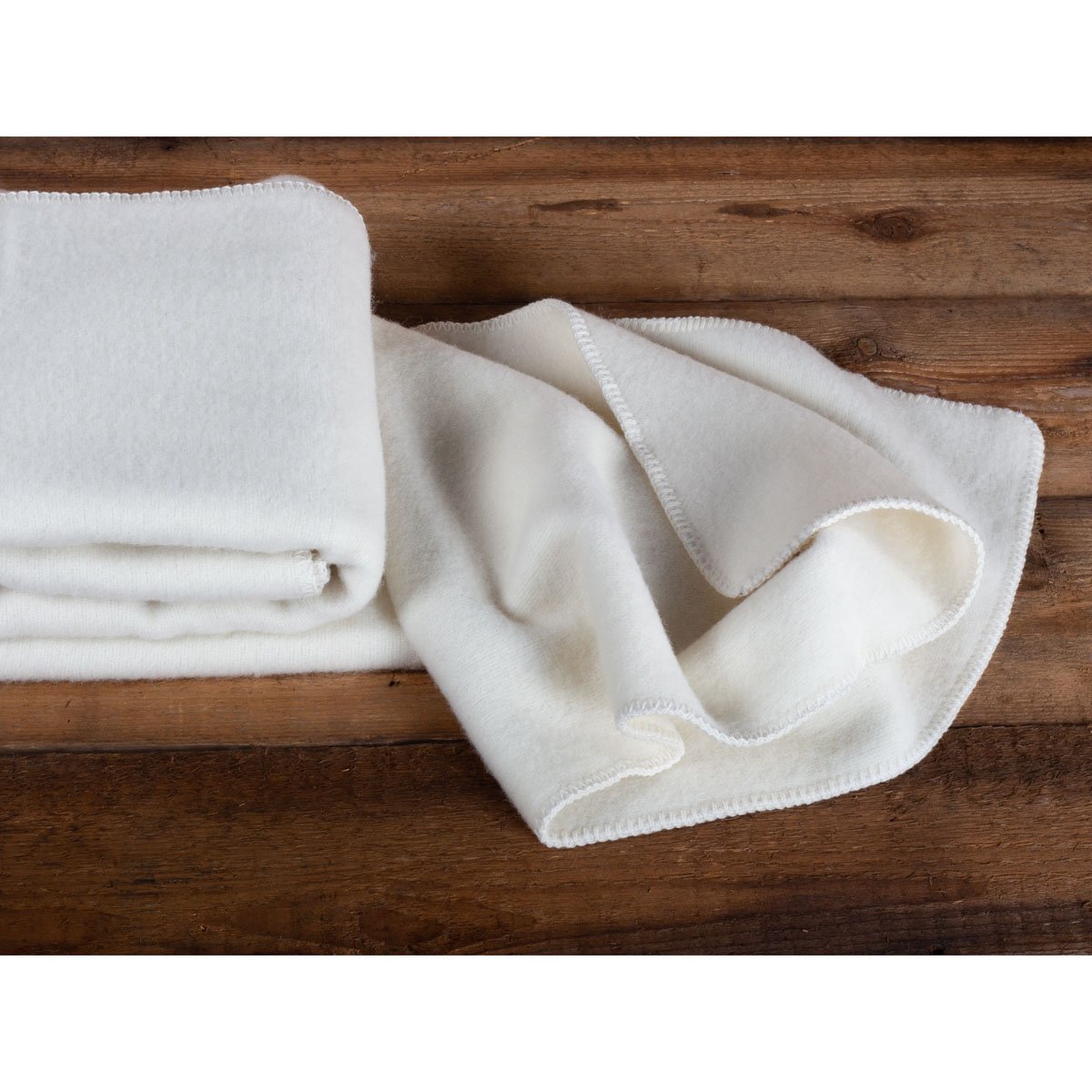 Woolen bed Blanket ICE BEAR