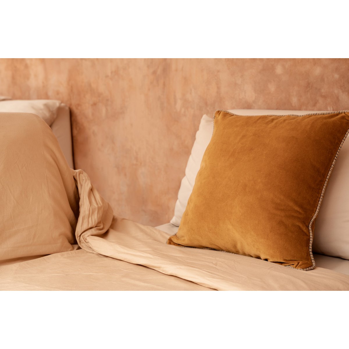 Kuddfodral Sammet Krossad - Senapsgul - 50x50