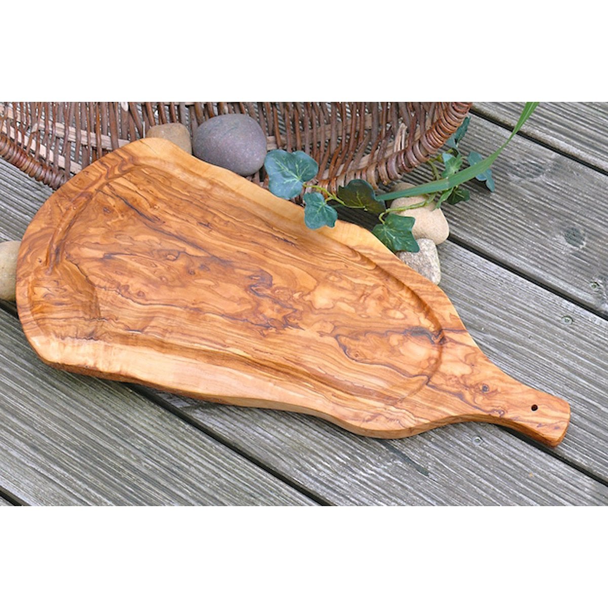 Carving board (L approx. 35 – 39 cm) with juice groove & handle