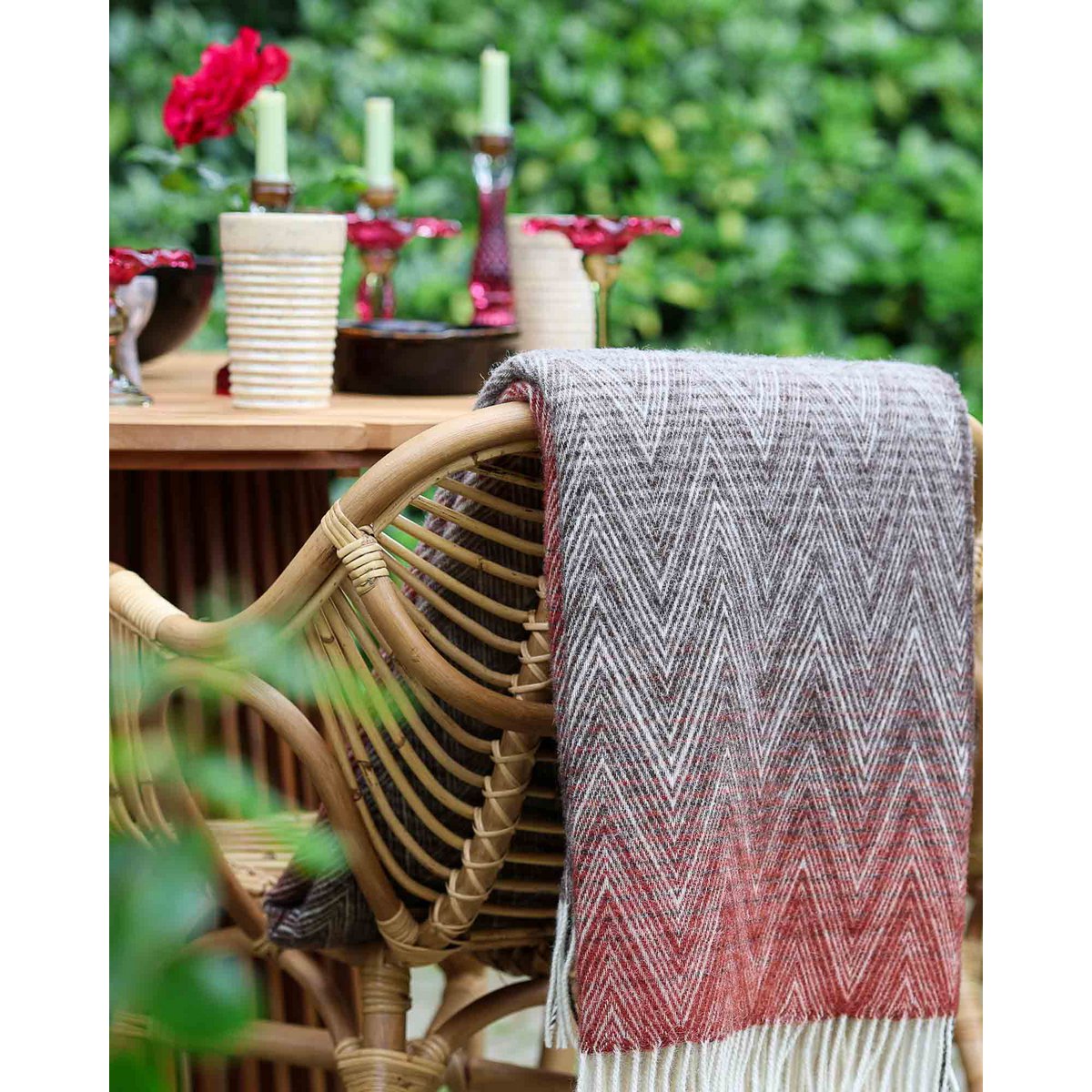 Wool Throw Blanket MANORIA Alba - multicolored red