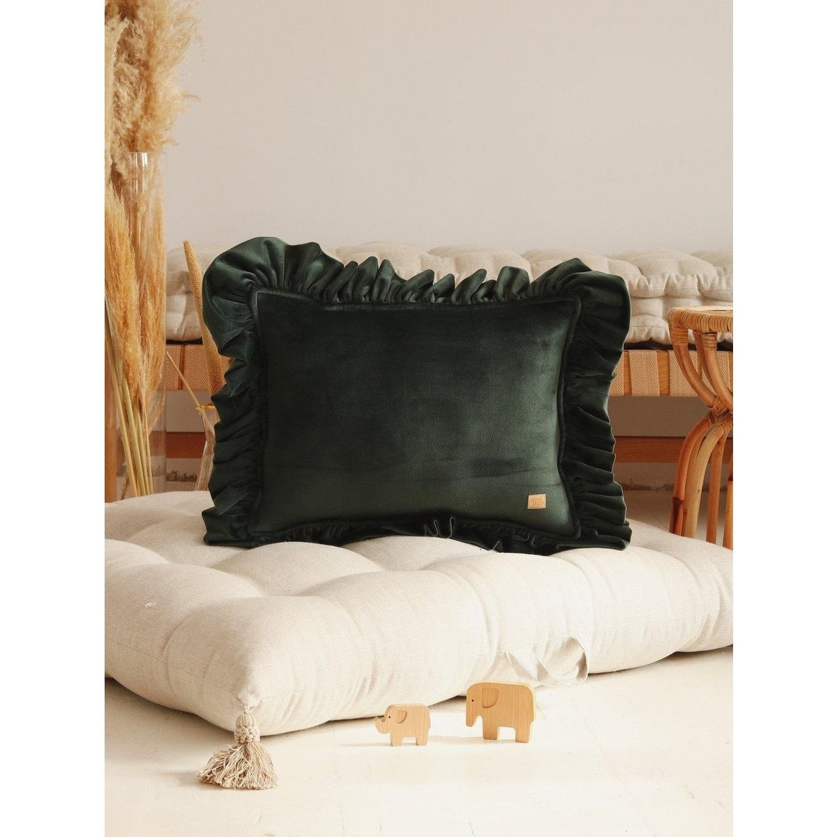 Soft Velvet Pillow with Frill “Emerald”