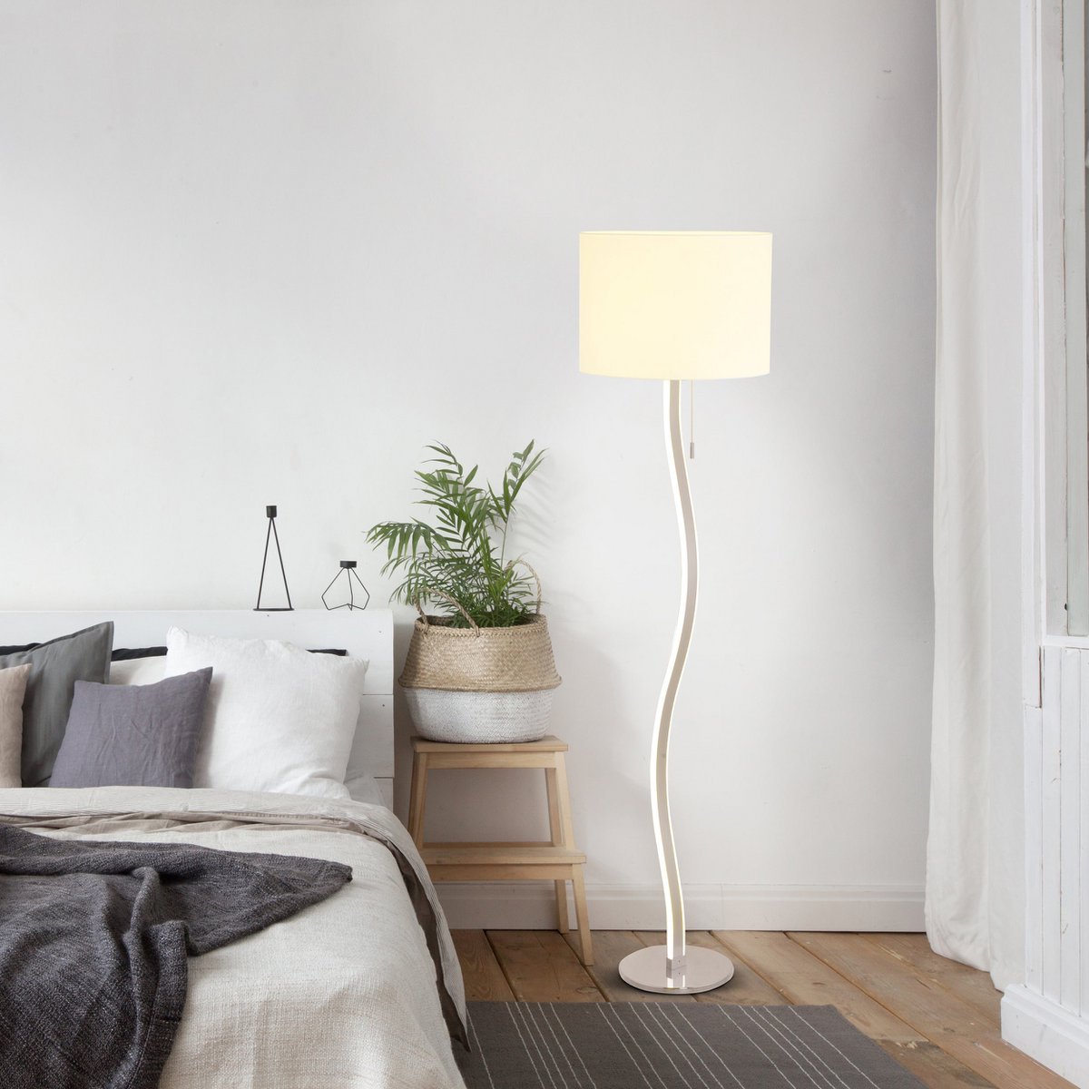 LED-golvlampa "AURELIA" i metall och plast i vitt med fasta LED-lampor, 163 cm hög, belysning för vardagsrum, matsal eller kontor