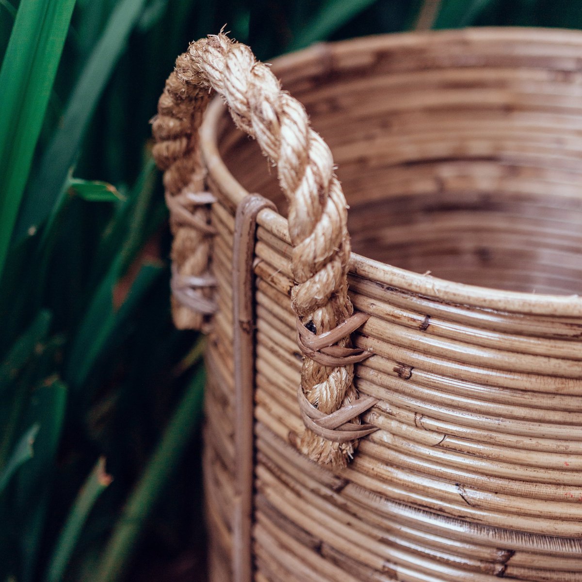 Rattan Laundry Basket Round – Rattan Plant Basket – Large Boho Basket – Decorative Hamper Handmade from Rattan (2 sizes Ø 35/40 cm) OTERE