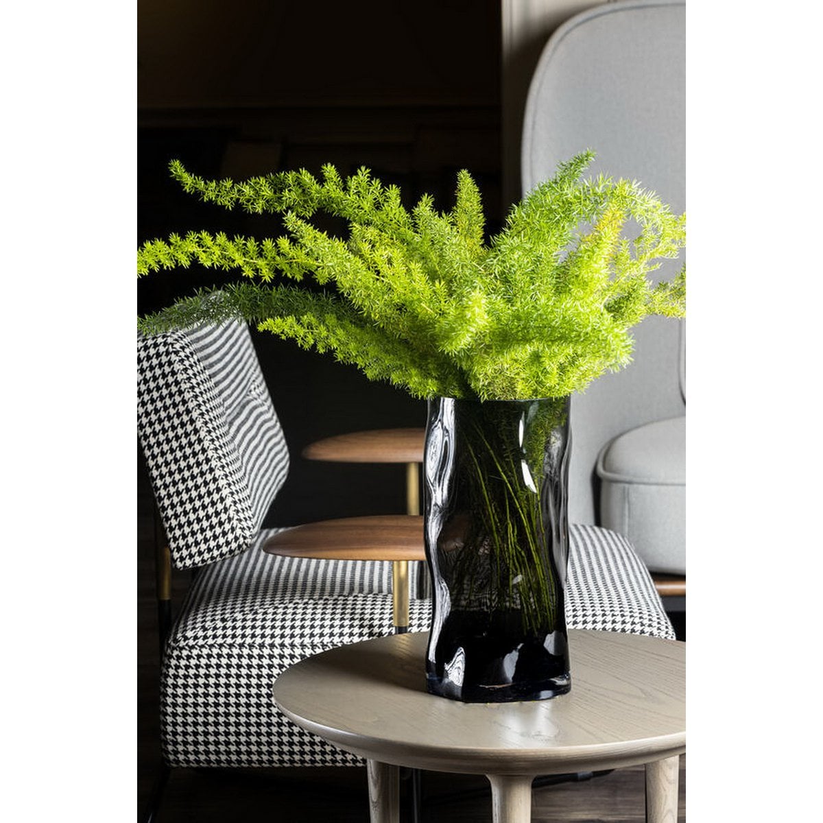 Tall cylindrical vase 9mm thick glass, irregular form, like black wood. ABU40GR