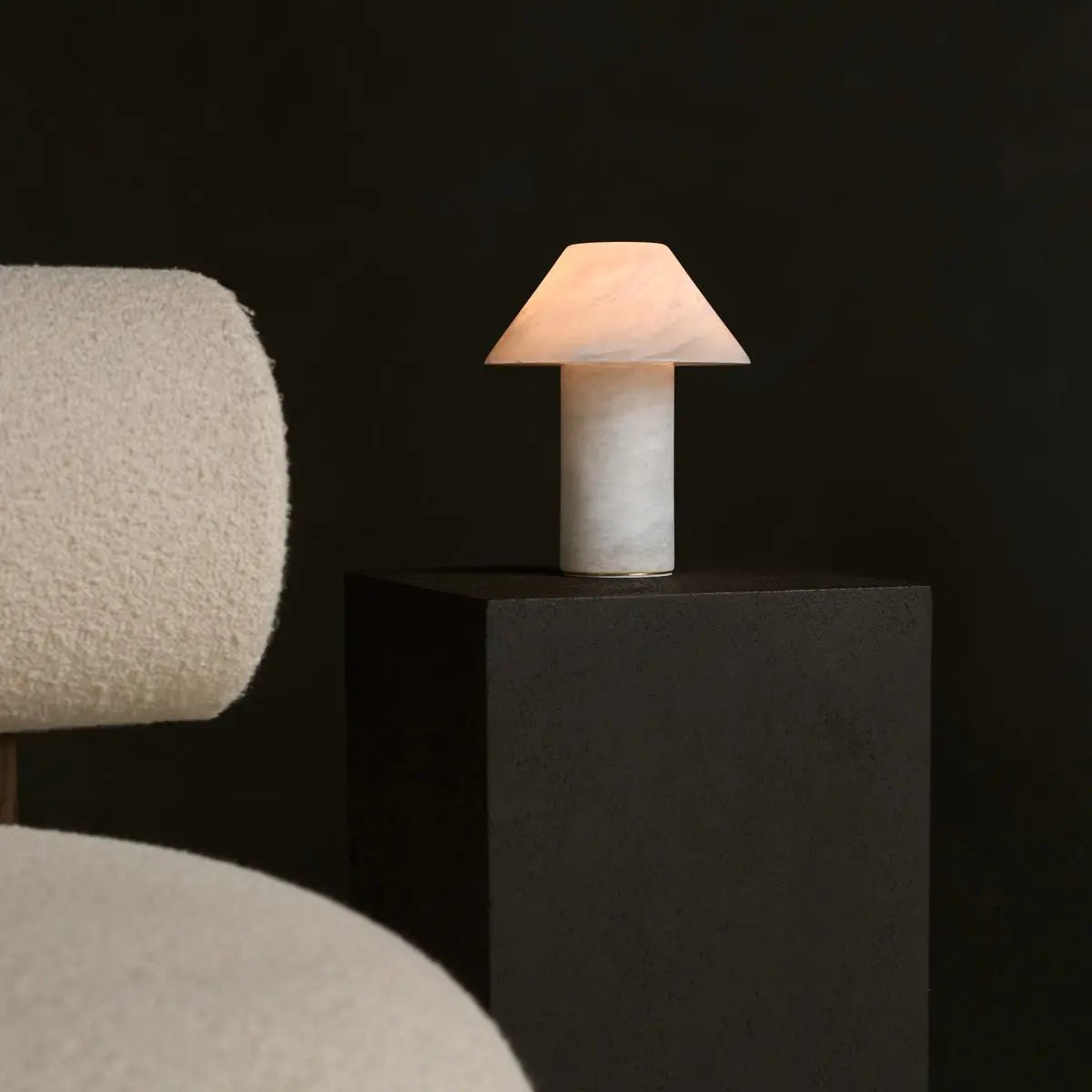 Eleonora Alabaster Lamp
