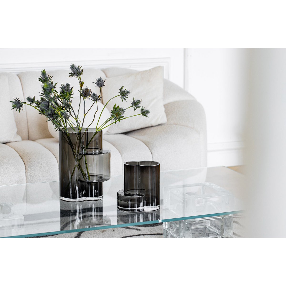 Glasvas i toppmodern design med konstruktivistisk touch, FUSIO 20 Grey
