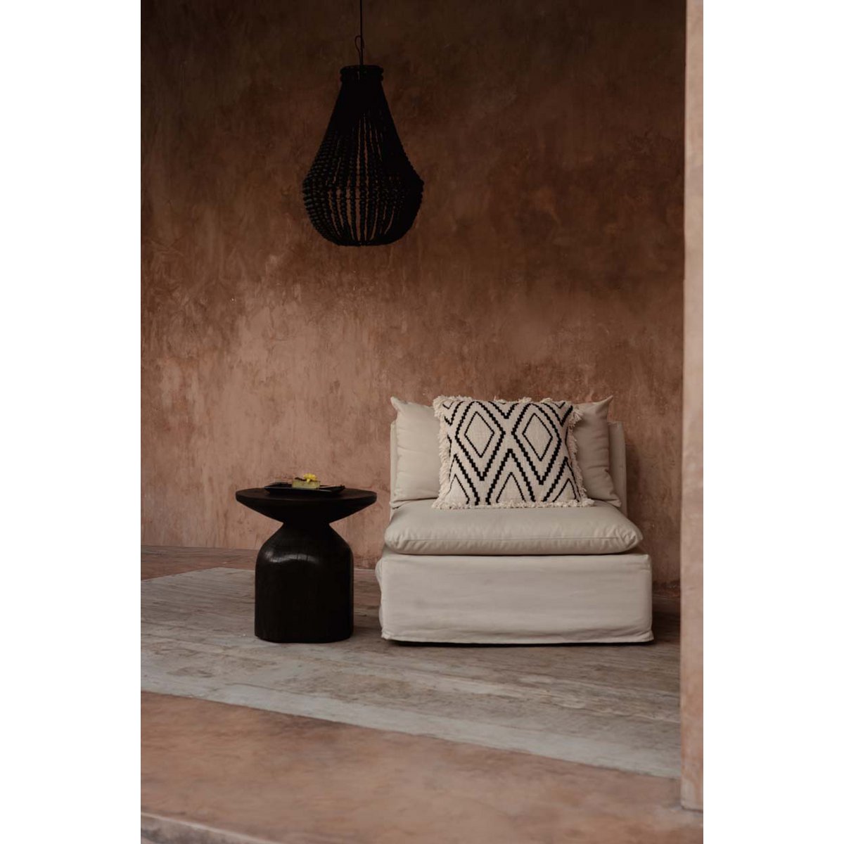 The Teardrop Chandelier - Black - M