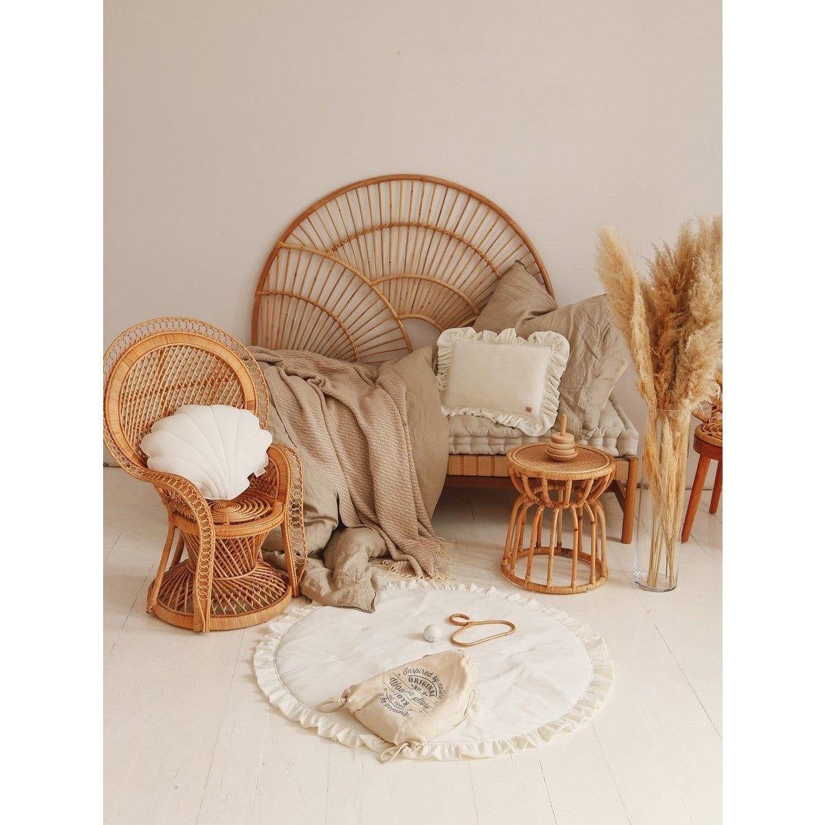 Soft Velvet Shell Cushion “White”