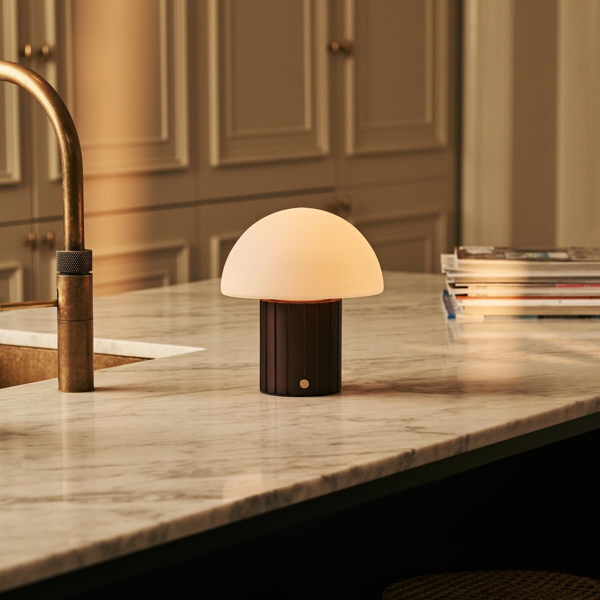 Siebe Dark Brown Rechargeable Table Lamp