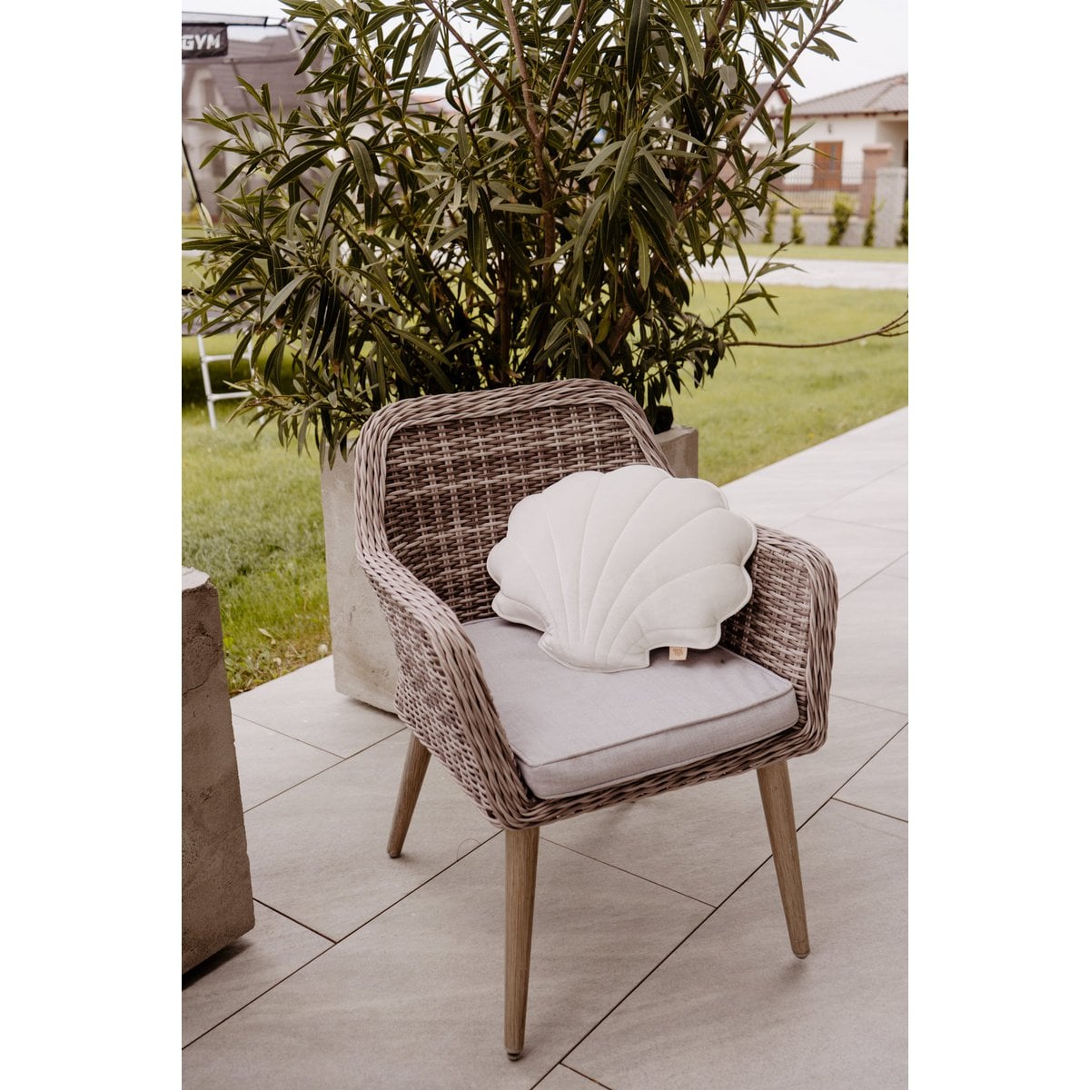 “White Pearl” Velvet Shell Pillow