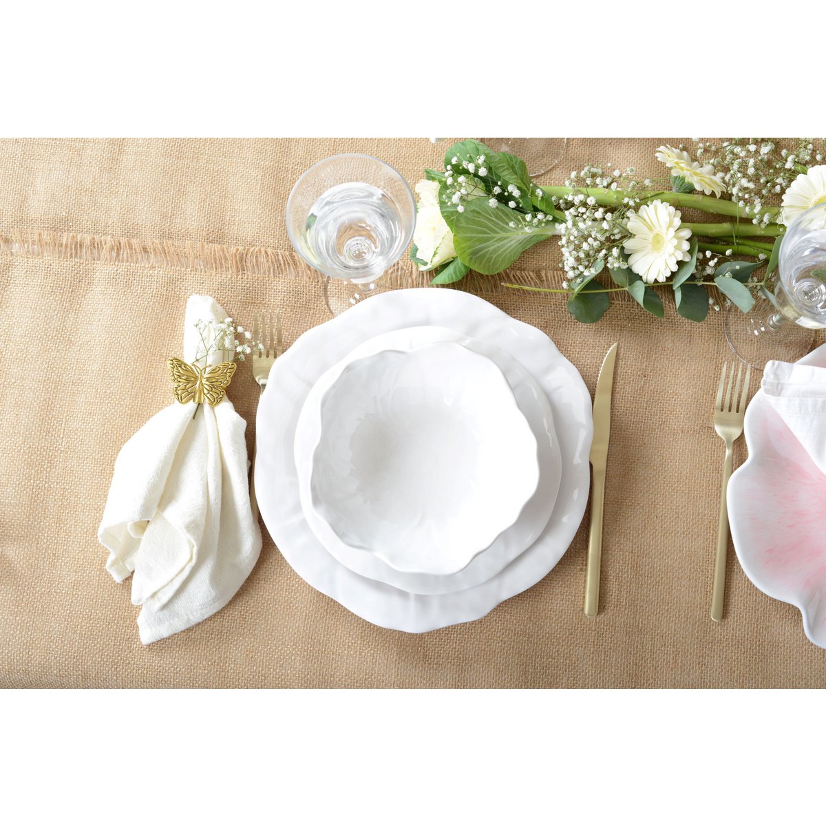 White hollow plate in melamine 17.5x17.5x5cm