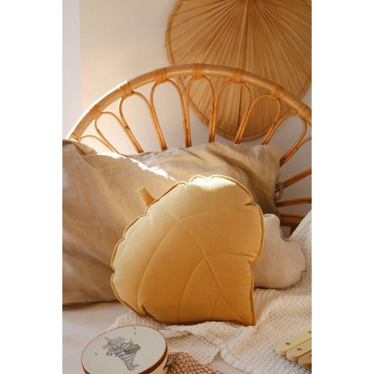 “Honey” Velvet Leaf Pillow