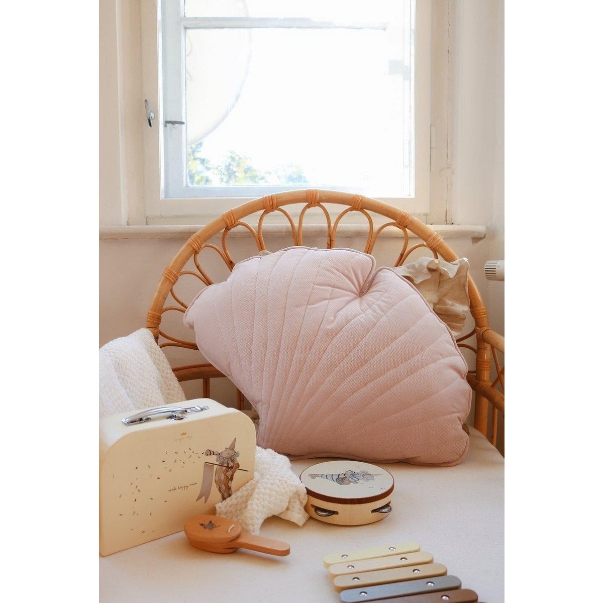 “Powder Pink” Velvet Ginkgo Leaf Pillow