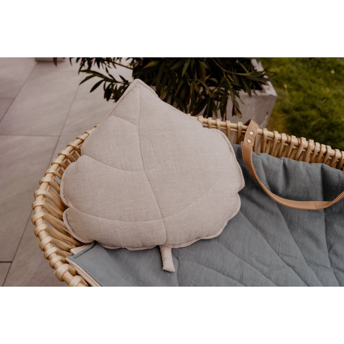 “Sand” Linen Leaf Pillow