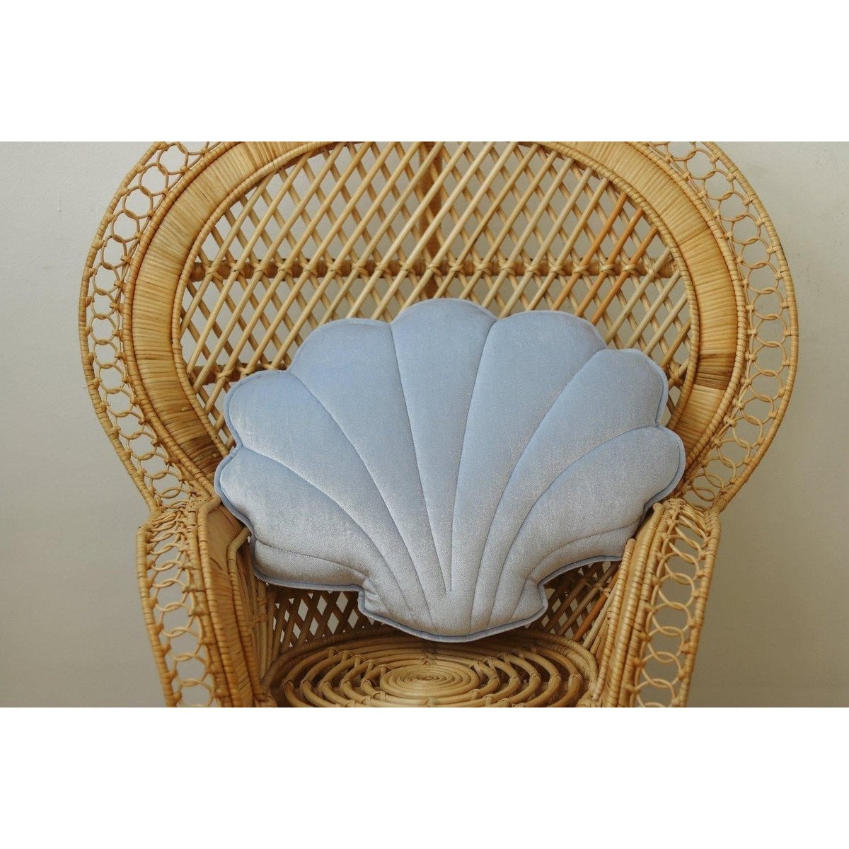 “Blue Pearl” Velvet Shell Pillow