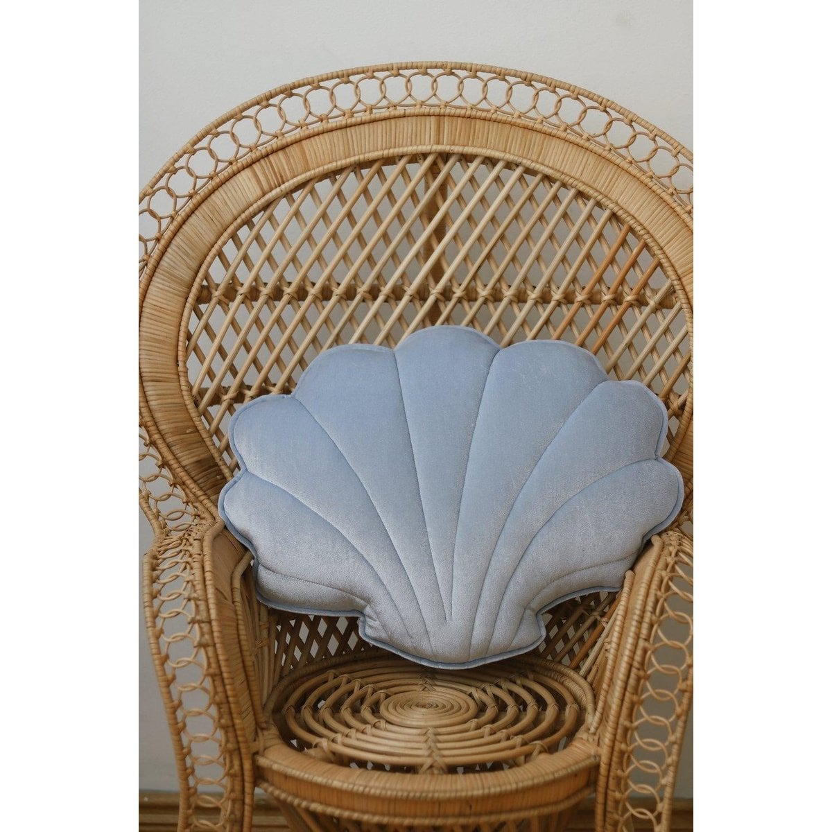 “Blue Pearl” Velvet Shell Pillow