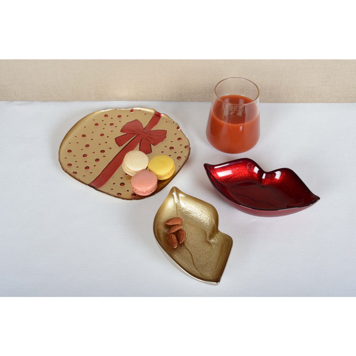 Brilliant golden mouth cup 17.5x4x4cm