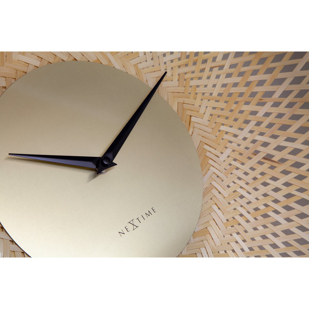 Väggklocka 60cm-Tyst-Brun/Svart-Bambu-NeXtime 'Vortex'