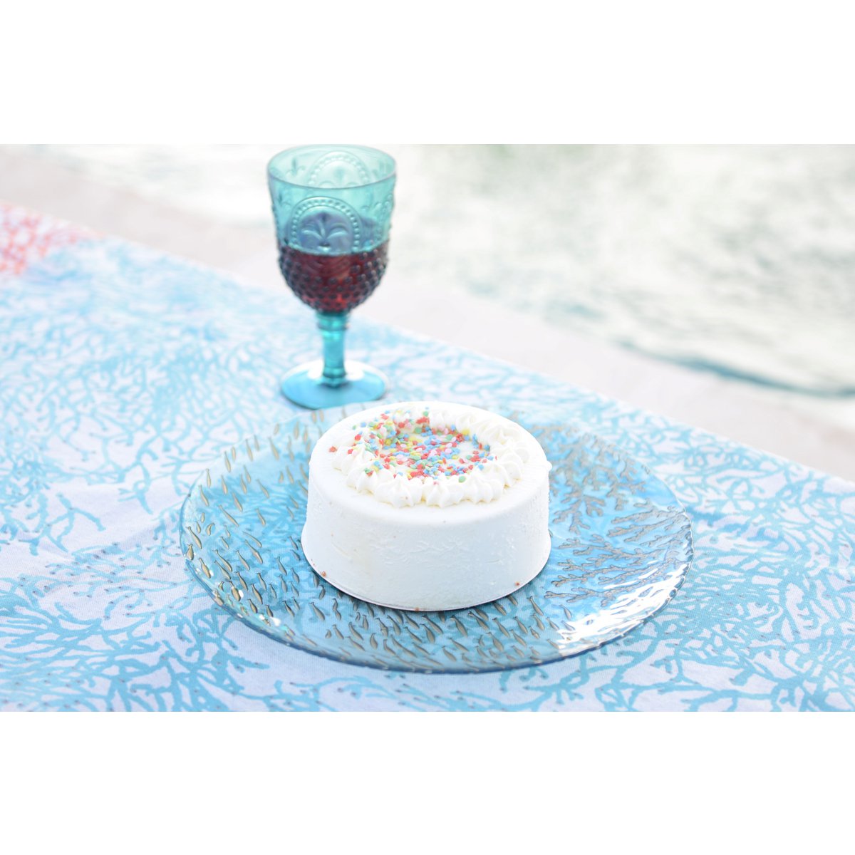 Wed blue presentation plate 33x33x3cm